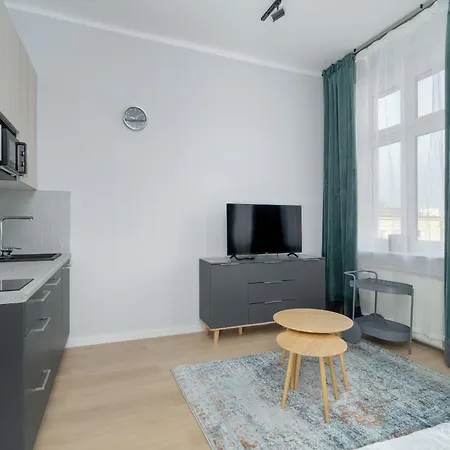 Nowy Apartament Z Widokiem Na Miasto By Renters Posen