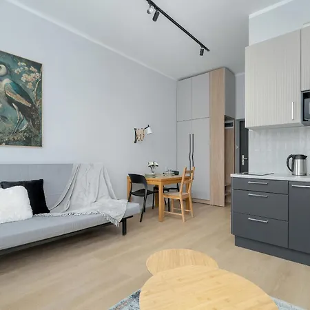 Nowy Apartament Z Widokiem Na Miasto By Renters Apartment Posen