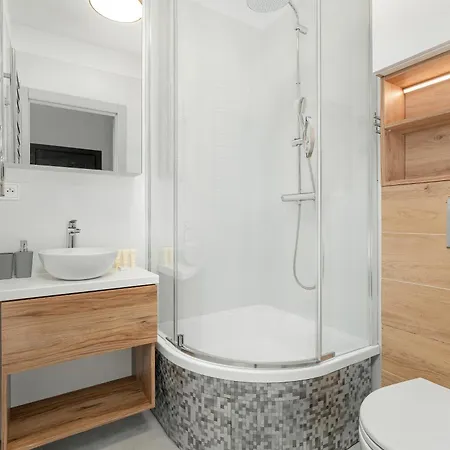 Nowy Apartament Z Widokiem Na Miasto By Renters * Posen