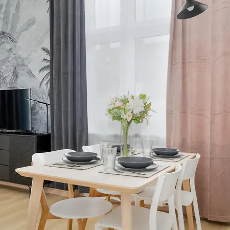 Nowy Apartament Z Widokiem Na Miasto By Renters * Posen