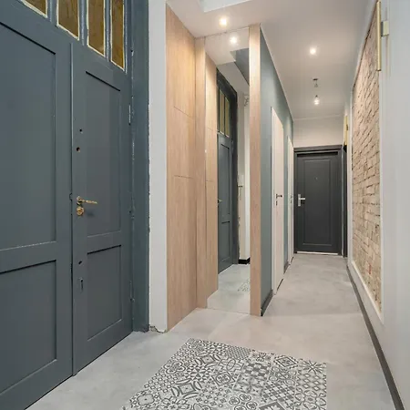 Nowy Apartament Z Widokiem Na Miasto By Renters *