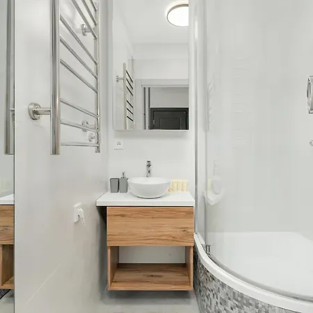 Nowy Apartament Z Widokiem Na Miasto By Renters Apartamento *