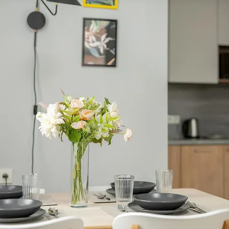 Nowy Apartament Z Widokiem Na Miasto By Renters Apartamento *