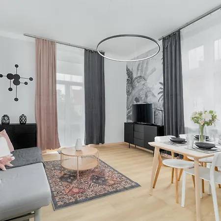 アパート Nowy Apartament Z Widokiem Na Miasto By Renters *
