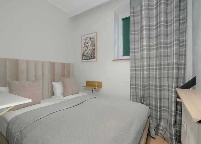 Apartment Nowy Apartament Z Widokiem Na Miasto By Renters *