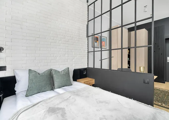 Nowy Apartament Z Widokiem Na Miasto By Renters *